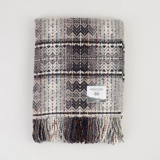 Molloy & Sons Diamond Weave Throw Blankets - Bloomfields